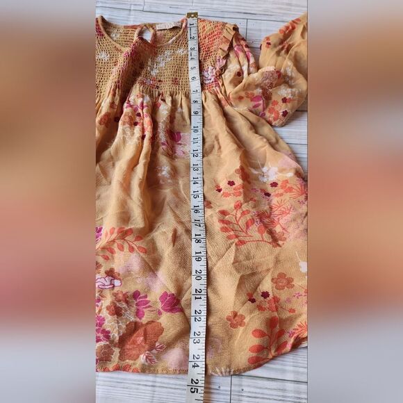 By Timo Smocked Long Sleeve Tunic Top Size Small - Picture 9 of 12